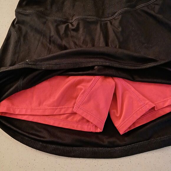 New Balance Black Athletic Skort with Pink Lining – Junior's XS - Picture 3 of 10